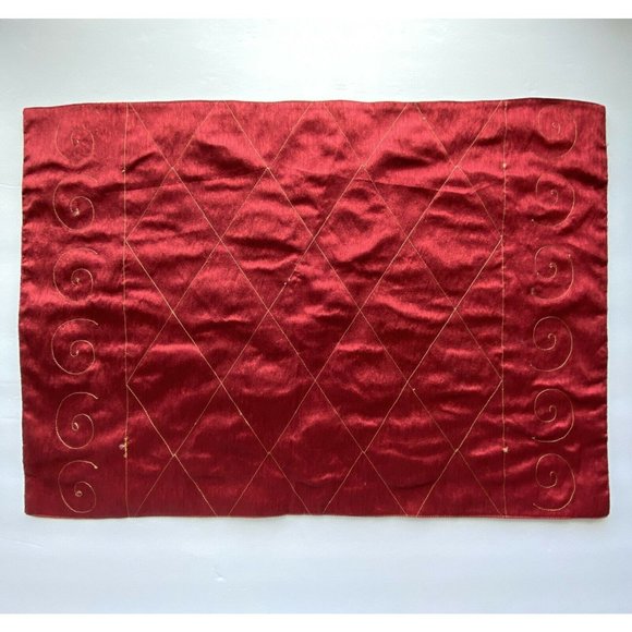 Burgundy Red & Gold Table Placemats Set of 4 - Picture 2 of 9